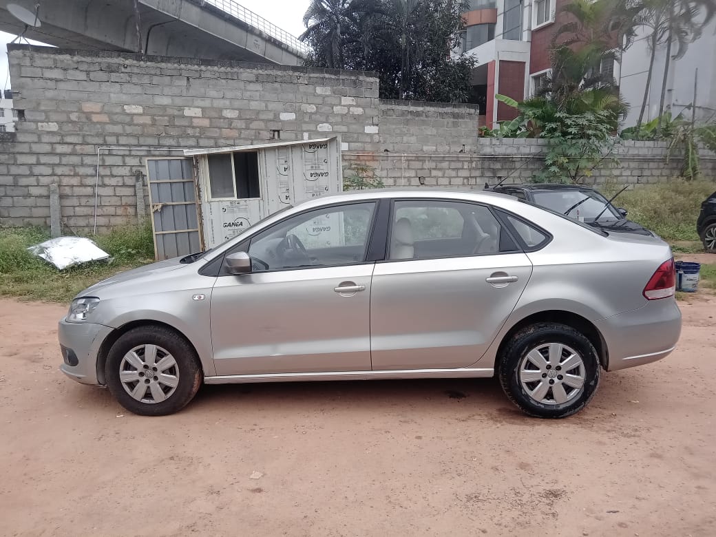 Volkswagen Vento(2010-2012) Comfortline Petrol